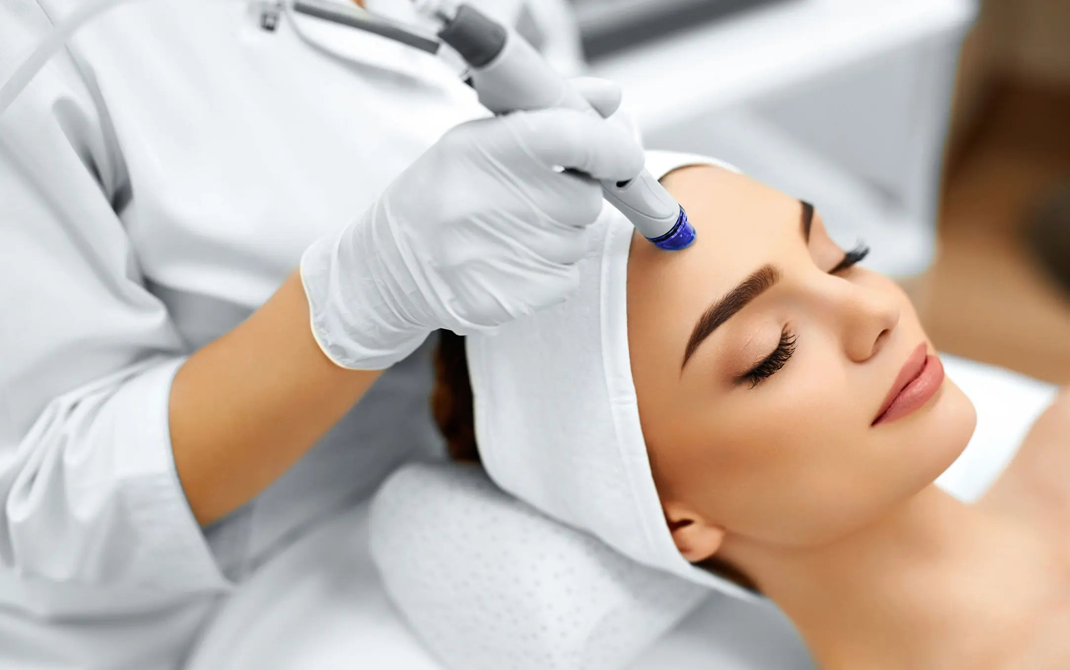 What Is Collagen Lift Therapy and How Can It Help Ageing, Loose Skin Uttoxeter?